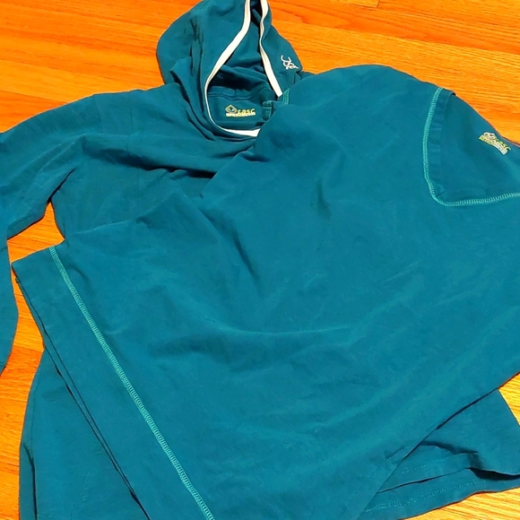 Tasc Tops - Matching Tasc Shirt and Hoodie